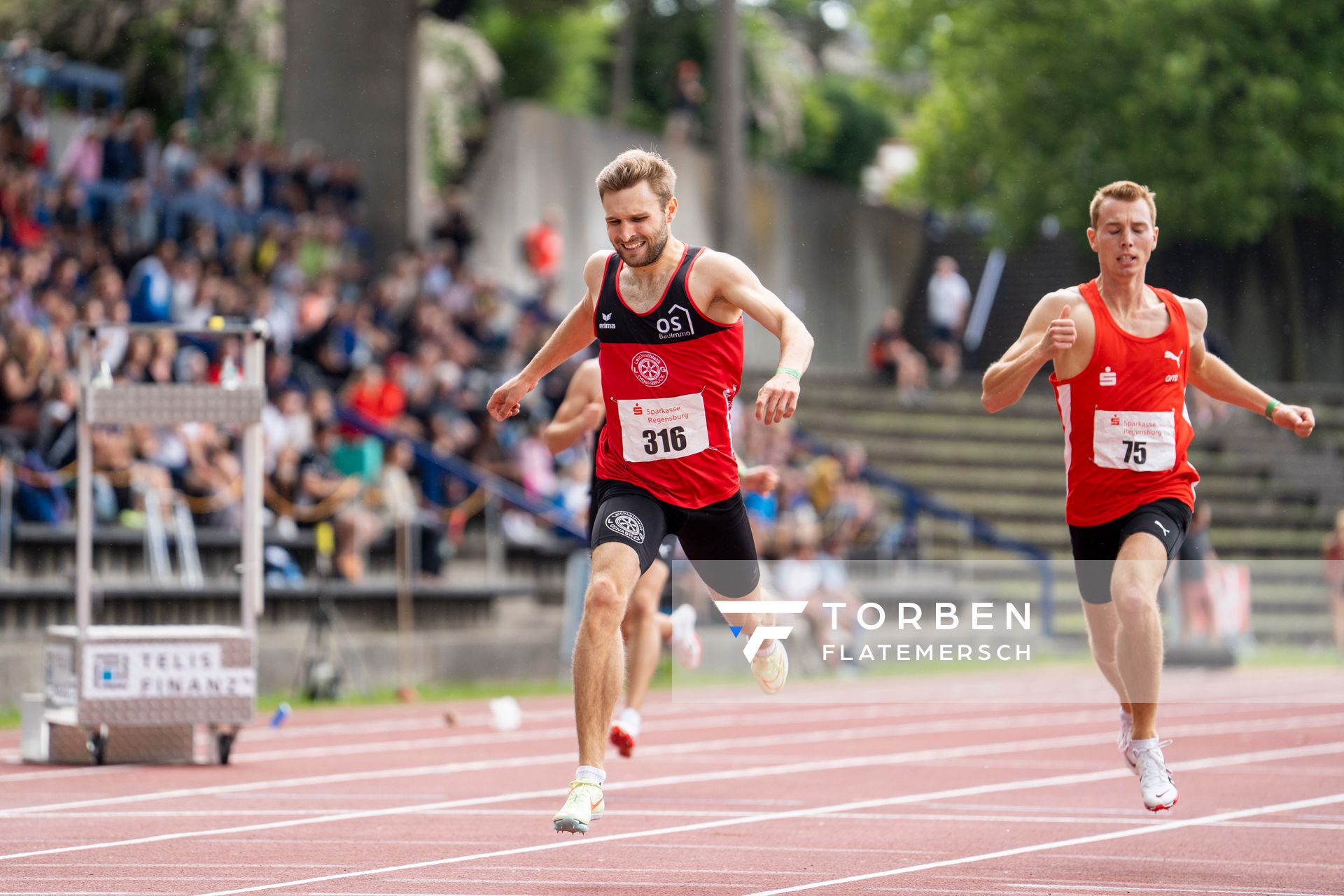 Fabian Dammermann (LG Osnabrueck) ueber 400m am 04.06.2022 waehrend der Sparkassen Gala in Regensburg